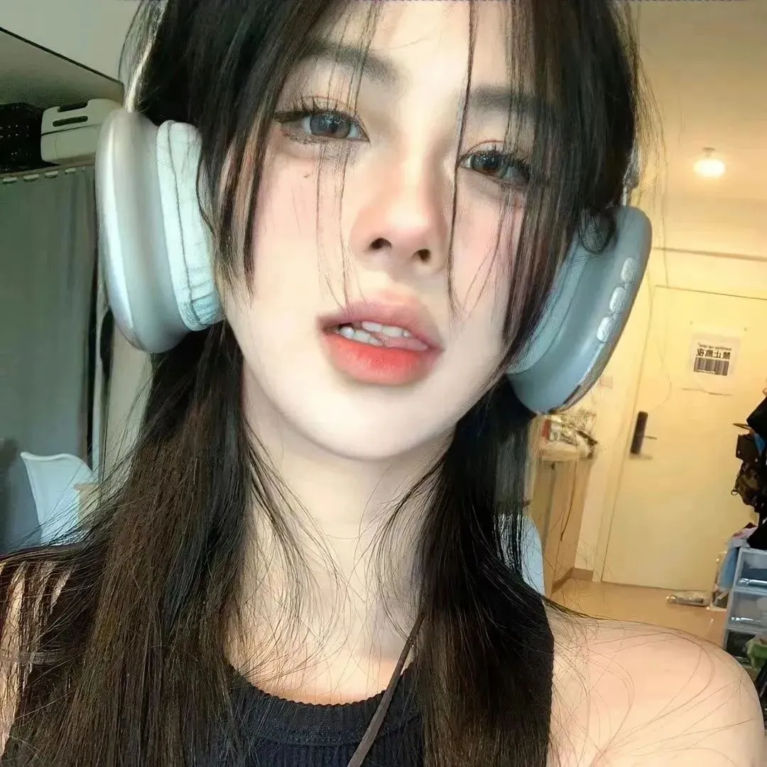 怀特霍尔街上的长筒靴